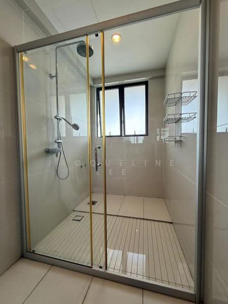 Kondominium untuk Disewa di Kings Bay @ Country Garden Danga Bay - Jacqueline Lee - Bathroom - PropertyGuru.com.my