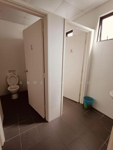Shop / Office for Rent in Southkey (Johor Bahru) - Anne Chiang - Bathroom - PropertyGuru.com.my