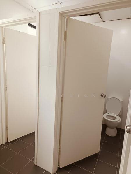 Shop / Office for Rent in Southkey (Johor Bahru) - Anne Chiang - Bathroom - PropertyGuru.com.my