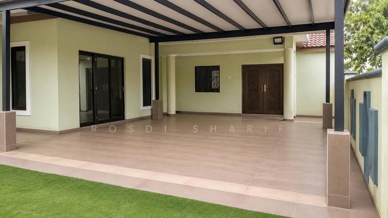 2-storey Terraced House for Sale in Puteri Heights (Rawang) - Rosdi Sharif - Exterior - PropertyGuru.com.my