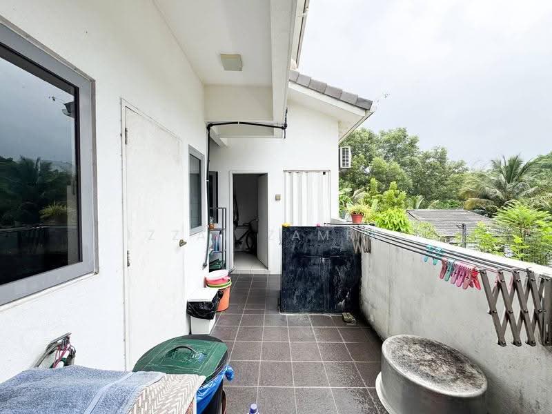 Rumah Teres 3-Tingkat untuk Dijual di Gombak (Selangor) - Izzat Zamros - Balcony - PropertyGuru.com.my