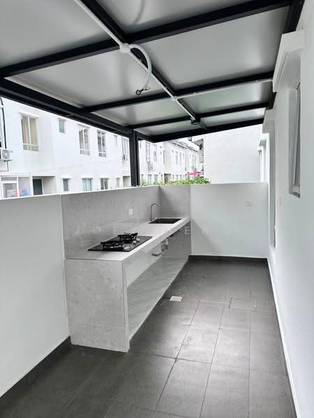 2-storey Terraced House for Rent in Iringan Bayu (Seremban) - Joey Heng - Balcony - PropertyGuru.com.my