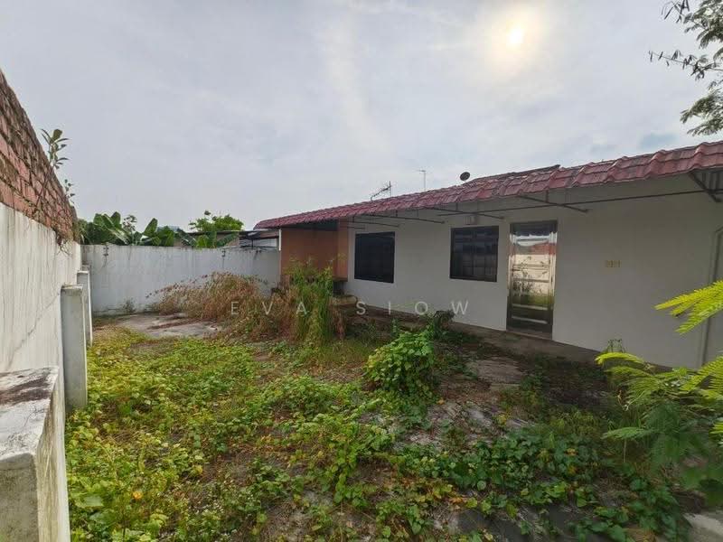 Semi-Detached House for Sale in Taman Skudai Baru (Skudai) - Eva Siow - Exterior - PropertyGuru.com.my