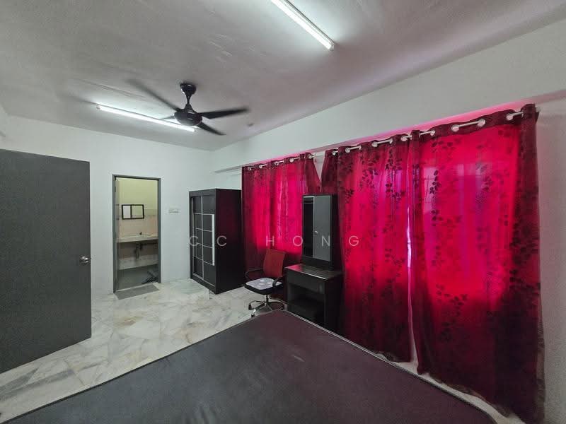 Kondominium untuk Disewa di Bukit Pandan Kondominium 2 - CC Hong - Bedroom - PropertyGuru.com.my