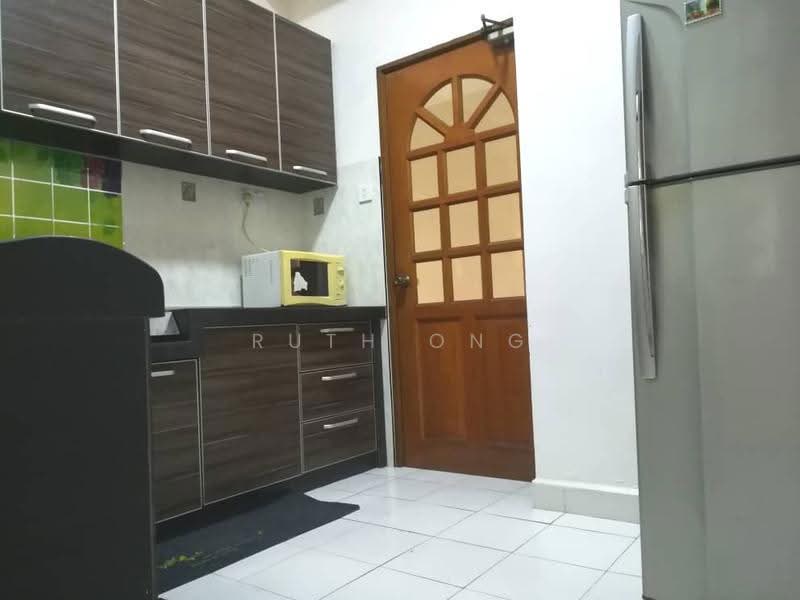 Kondominium untuk Dijual di Tanjung Park Condominium - Ruth Ong - Kitchen - PropertyGuru.com.my