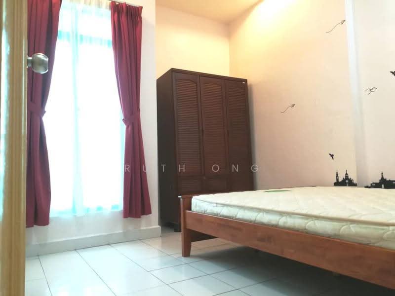 Kondominium untuk Dijual di Tanjung Park Condominium - Ruth Ong - Bedroom - PropertyGuru.com.my