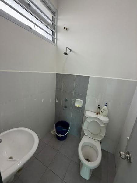 Terraced House for Rent in Taman Mutiara Rini (Skudai) - Teik Shen - Bathroom - PropertyGuru.com.my