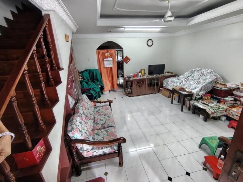 2-storey Terraced House for Sale in Wangsa Melawati (Wangsa Maju) - Amber Ng - Living Room - PropertyGuru.com.my