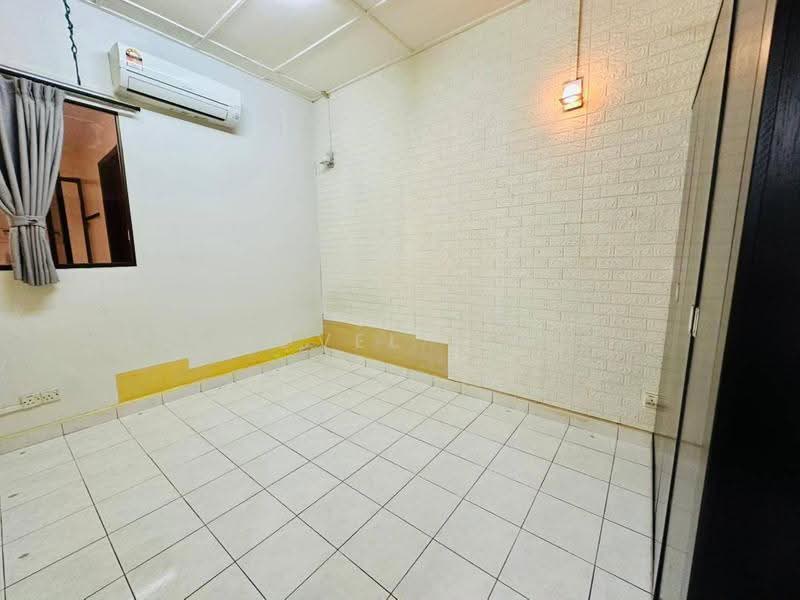 Rumah Teres 1-Tingkat untuk Dijual di Taman Rinting (Masai) - Jovel Lim - Interior - PropertyGuru.com.my