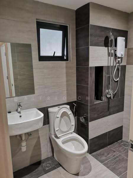 Kondominium untuk Disewa di Aster Residence - Alfred Chin - Bathroom - PropertyGuru.com.my