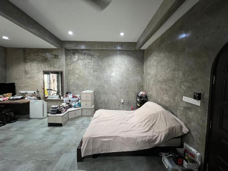 Rumah Berkembar untuk Dijual di Bukit Bendera (Ayer Itam) - Patrick Tang - Bedroom - PropertyGuru.com.my