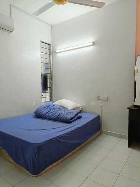 Condominium for Rent at N-Park Condominium - Kaze Kang - Bedroom - PropertyGuru.com.my