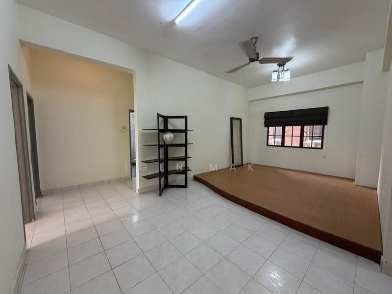 Kondominium untuk Disewa di Evergreen Park Scot Pine - Igen Mak - Living Room - PropertyGuru.com.my