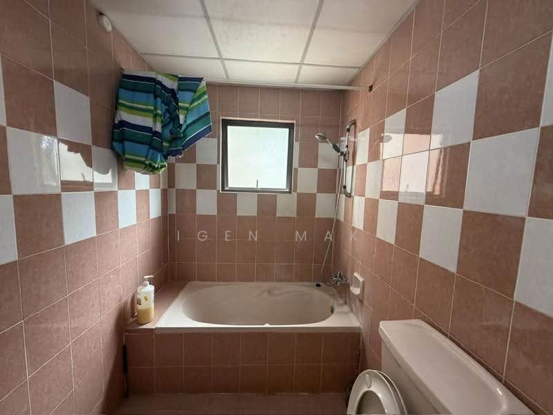 Kondominium untuk Disewa di Evergreen Park Scot Pine - Igen Mak - Bathroom - PropertyGuru.com.my