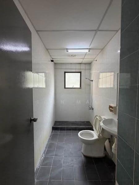 Kondominium untuk Disewa di Evergreen Park Scot Pine - Igen Mak - Bathroom - PropertyGuru.com.my