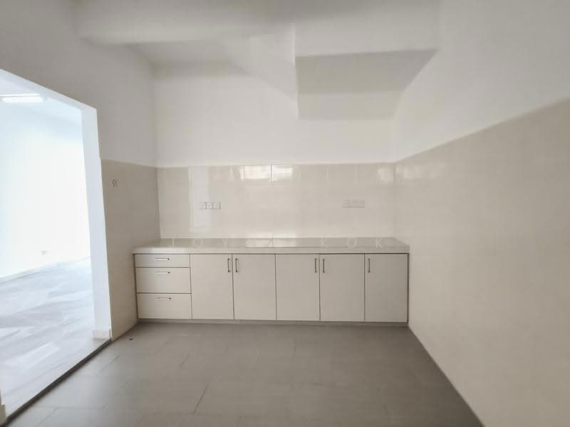 2-storey Terraced House for Sale in Usj 6 (Subang Jaya) - Joyce Kok - Kitchen - PropertyGuru.com.my
