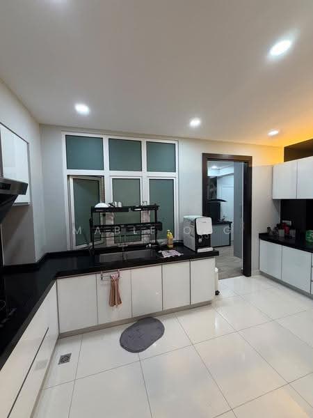 Condominium for Sale at Gurney Paragon - Mable Ong - Kitchen - PropertyGuru.com.my