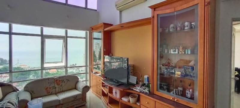 Condominium for Sale at Leader Garden - Hong . - Living Room - PropertyGuru.com.my