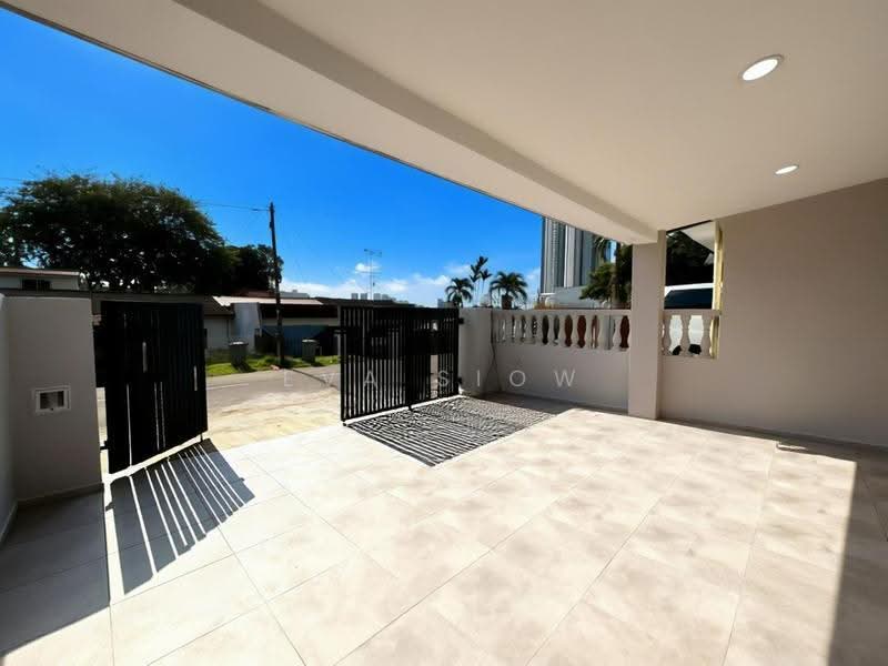 1-storey Terraced House for Sale in Taman Abad (Johor Bahru) - Eva Siow - Exterior - PropertyGuru.com.my