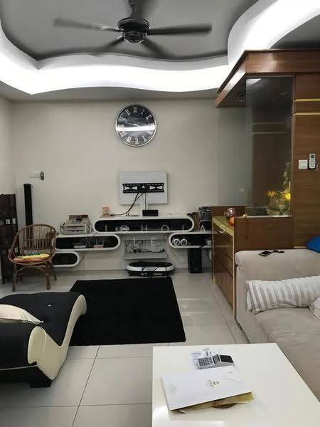 Condominium for Rent at Bayan Villa, Seri Kembangan - Nicholas Lew - Living Room - PropertyGuru.com.my