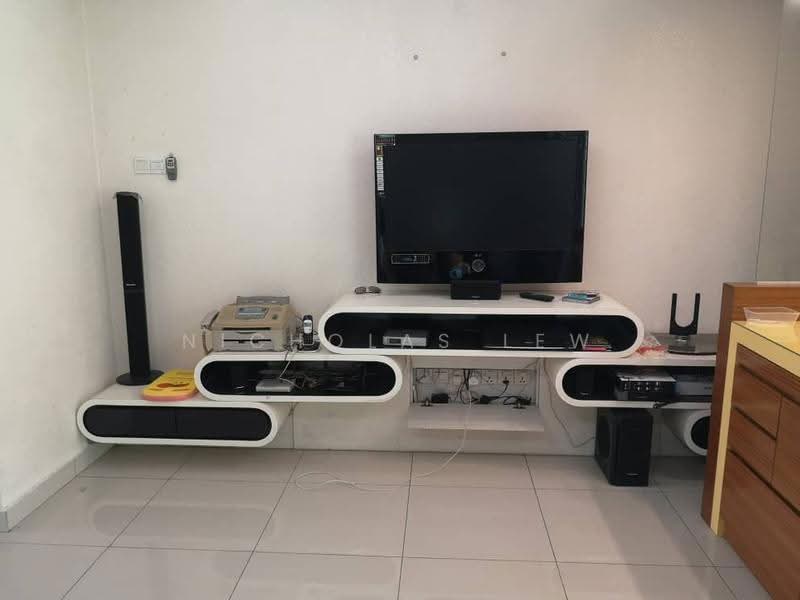 Condominium for Rent at Bayan Villa, Seri Kembangan - Nicholas Lew - Living Room - PropertyGuru.com.my