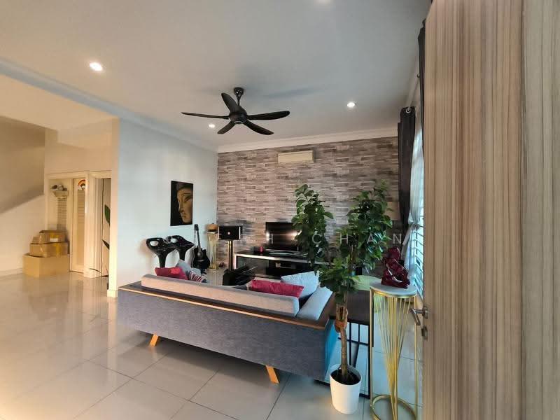 2-storey Terraced House for Sale in Alam Impian (Shah Alam) - Joseph Chan - Living Room - PropertyGuru.com.my