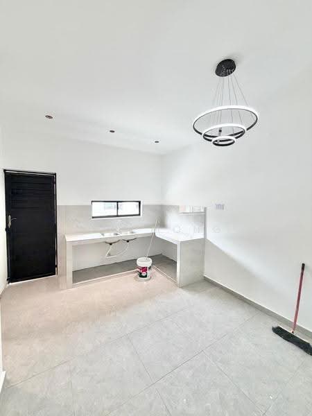 Rumah Teres 1-Tingkat untuk Dijual di Taman Sri Skudai (Skudai) - Wil Mong - Kitchen - PropertyGuru.com.my