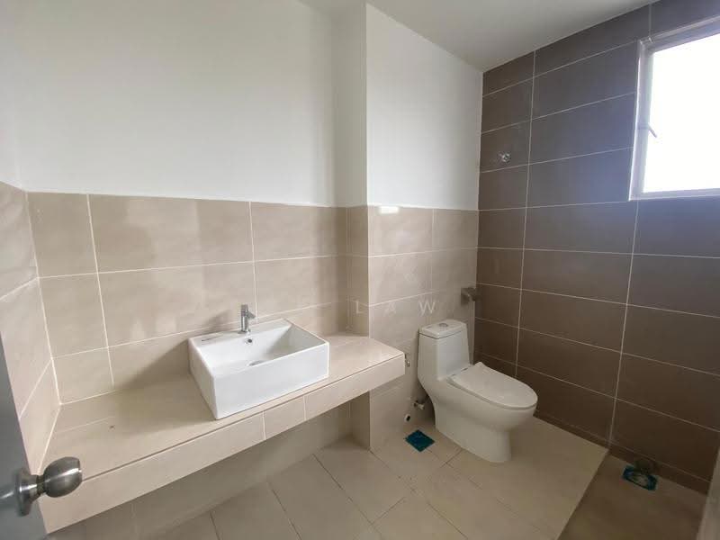2-storey Terraced House for Sale in Bandar Tasik Kesuma (Beranang) - CK Law - Bathroom - PropertyGuru.com.my
