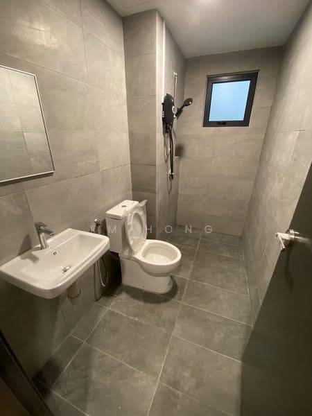 Kondominium untuk Disewa di Armani Residence - FM Hong - Bathroom - PropertyGuru.com.my