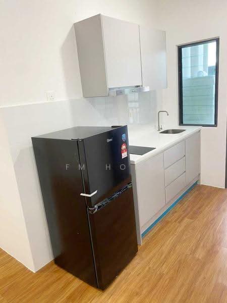 Kondominium untuk Disewa di Armani Residence - FM Hong - Kitchen - PropertyGuru.com.my