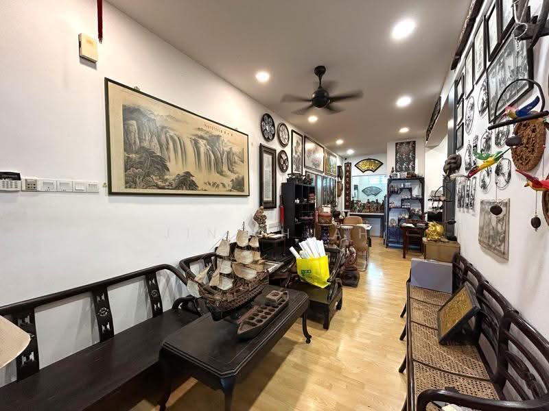 Rumah Teres 1-Tingkat untuk Dijual di Jelutong (Penang) - Jin Chuah - Living Room - PropertyGuru.com.my
