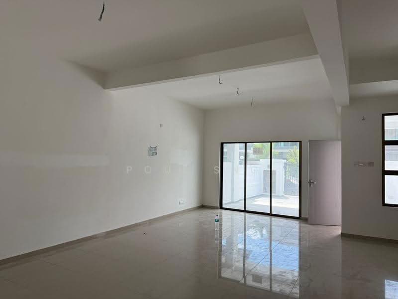 2-storey Terraced House for Sale in Taman Bestari Indah (Ulu Tiram) - Poul Sng - Living Room - PropertyGuru.com.my