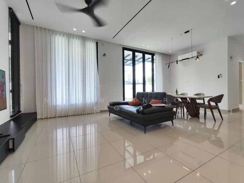 Rumah Berkembar untuk Dijual di Taman Gaya (Ulu Tiram) - Nelson Tan Poh Kiong - Living Room - PropertyGuru.com.my