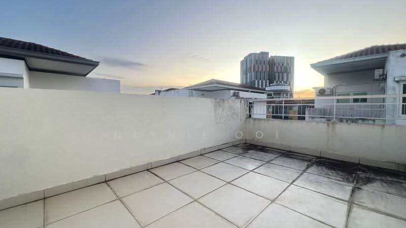 Semi-Detached House for Sale in Taman Nadayu 92 (Kajang) - Dlynie Ooi - Exterior - PropertyGuru.com.my