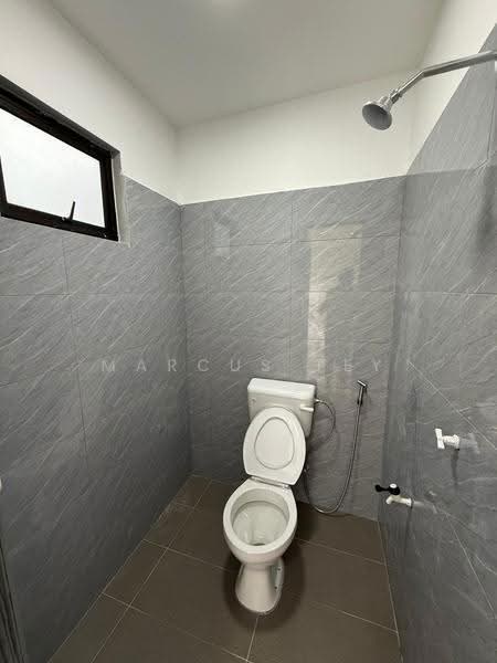 Rumah Teres 2-Tingkat untuk Dijual di Bandar Selesa Jaya (Skudai) - Marcus Tey - Bathroom - PropertyGuru.com.my