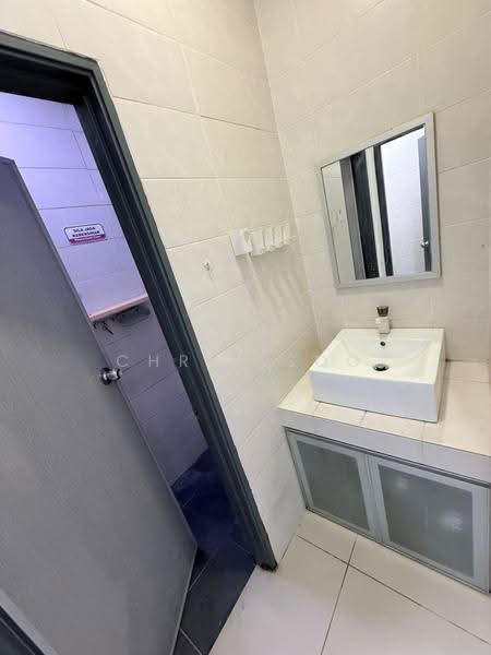Kediaman Servis untuk Disewa di Mesahill - Chrix Soo - Bathroom - PropertyGuru.com.my