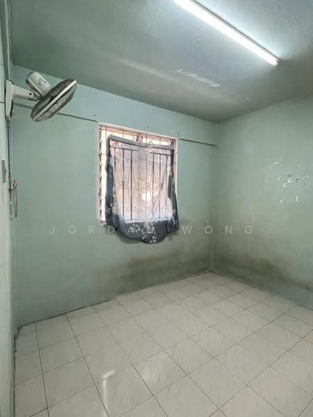 Flat for Sale at Flat Taman Ungku Tun Aminah - Jordan Wong - Interior - PropertyGuru.com.my