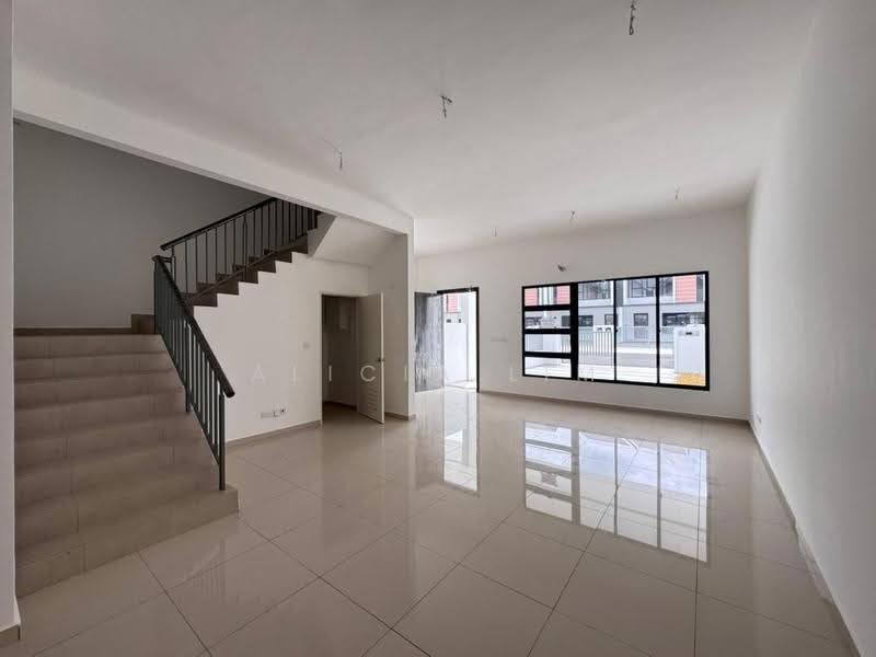 Terraced House for Sale in Taman Desa Tebrau (Tebrau) - Alicia Lim - Living Room - PropertyGuru.com.my