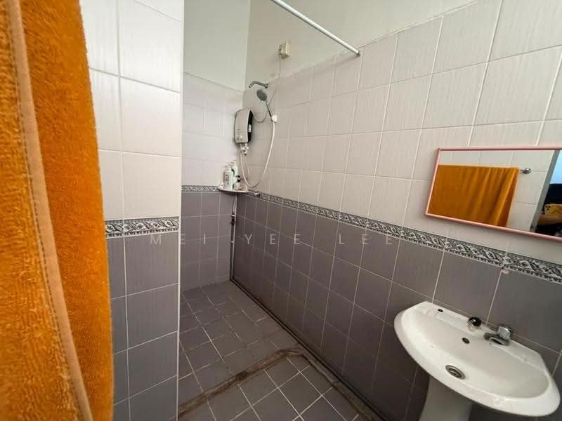 Rumah Teres 2-Tingkat untuk Dijual di Taman Impian Indah (Bukit Mertajam) - Mei Yee Lee - Bathroom - PropertyGuru.com.my