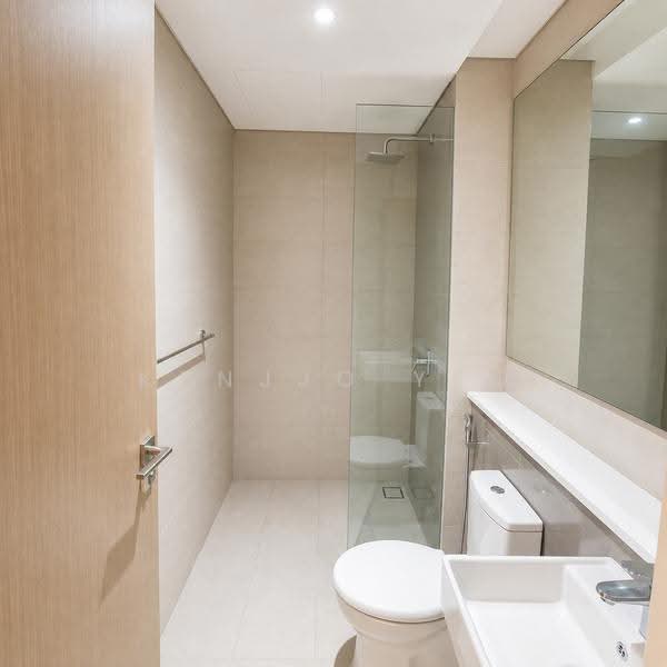 Kediaman Servis untuk Dijual di Cantara Residences - Kenjjo Yeo - Bathroom - PropertyGuru.com.my