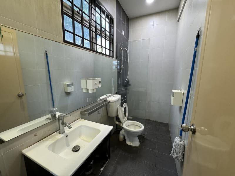 Rumah Teres 2-Tingkat untuk Dijual di Austin Crest (Johor Bahru) - Heng . - PropertyGuru.com.my