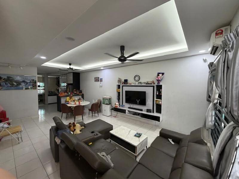 Rumah Teres 2-Tingkat untuk Dijual di M Residence 2 (Rawang) - Roman Yap - Living Room - PropertyGuru.com.my