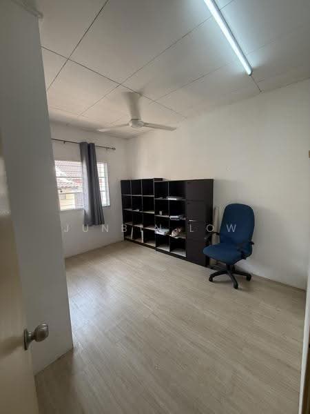 Terraced House for Sale in Taman Damai Utama (Bandar Kinrara) - Junbin Low - Study - PropertyGuru.com.my
