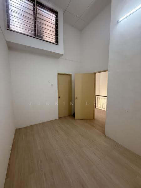 Terraced House for Sale in Taman Damai Utama (Bandar Kinrara) - Junbin Low - Interior - PropertyGuru.com.my