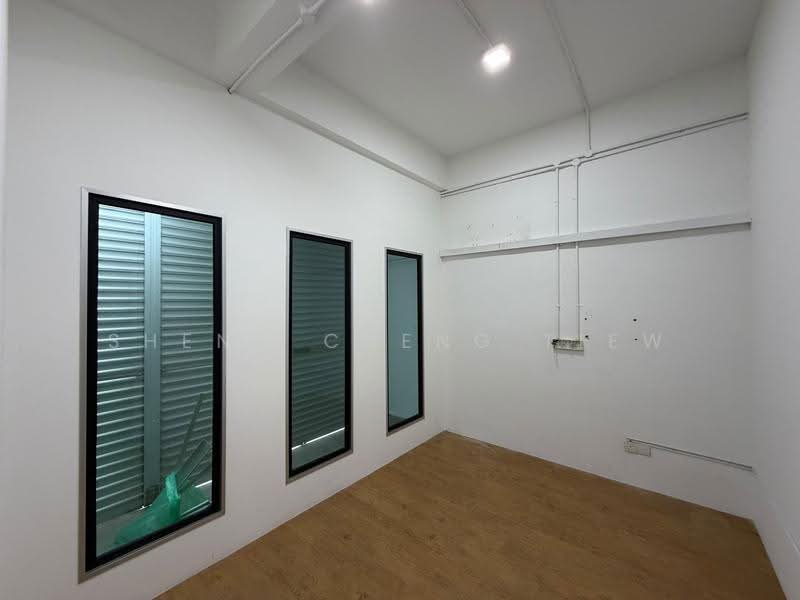 Shop / Office for Rent in Southkey (Johor Bahru) - Sheng Cheng Tiew - Interior - PropertyGuru.com.my