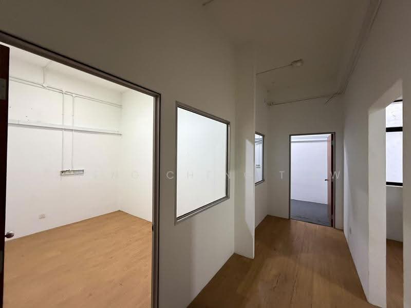 Shop / Office for Rent in Southkey (Johor Bahru) - Sheng Cheng Tiew - Interior - PropertyGuru.com.my