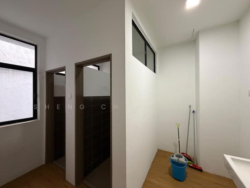 Shop / Office for Rent in Southkey (Johor Bahru) - Sheng Cheng Tiew - Interior - PropertyGuru.com.my