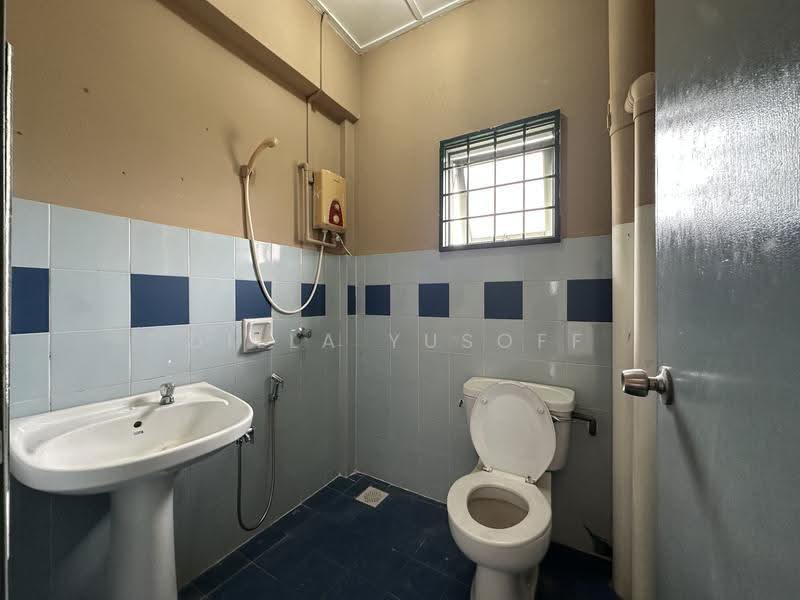 Condominium for Sale at Mutiara Condominium - DILLA YUSOFF - Bathroom - PropertyGuru.com.my