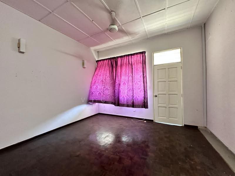 Rumah Teres 2-Tingkat untuk Dijual di Batu 9 (Cheras) - Vic Tan - Interior - PropertyGuru.com.my
