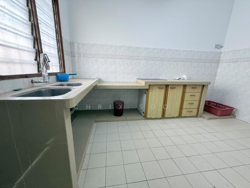 Rumah Teres 2-Tingkat untuk Disewa di Desa Casuarina (Nilai) - Chrix Soo - Kitchen - PropertyGuru.com.my